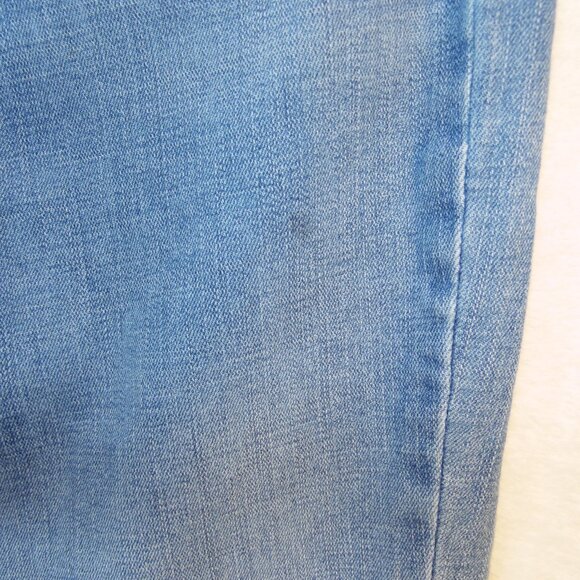 Wrangler Jeans Womens 10M Blue Denim Straight Pocket Flaps Normcore Country - Picture 10 of 11